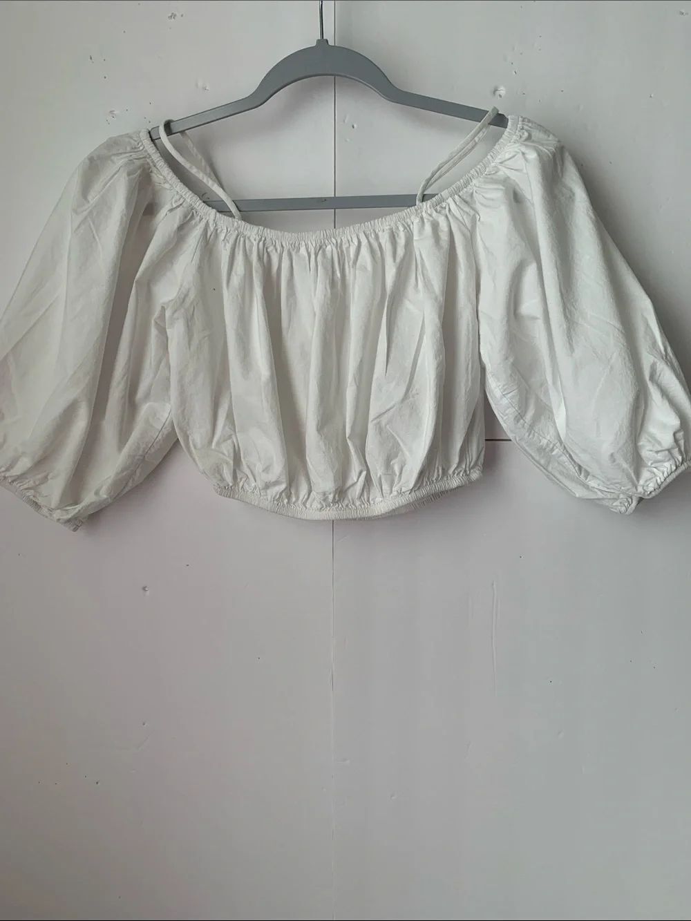 Zara White Off-the-Shoulder Puff Sleeve Crop Top Size S